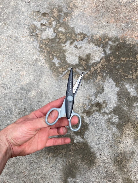 Crocodile Scissors