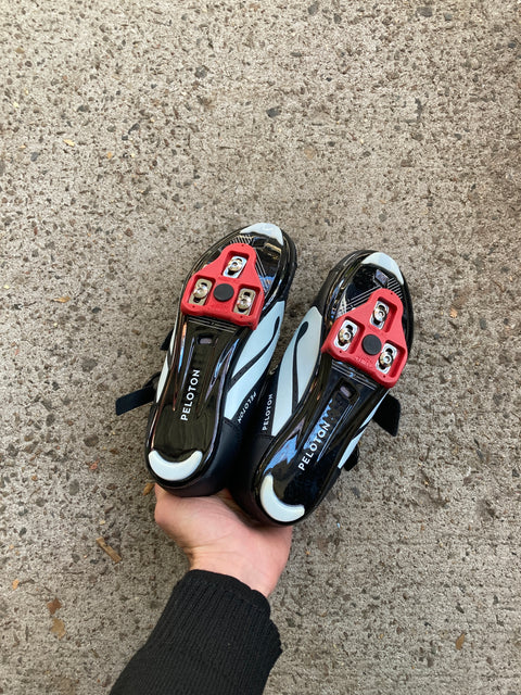 Like New Peleton Cycling Shoes, Size US 6W or 37 EU