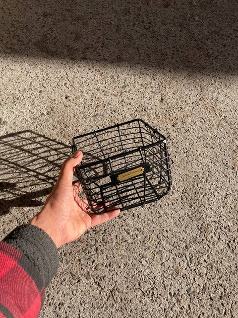 Lil' Magnolia Metal Basket