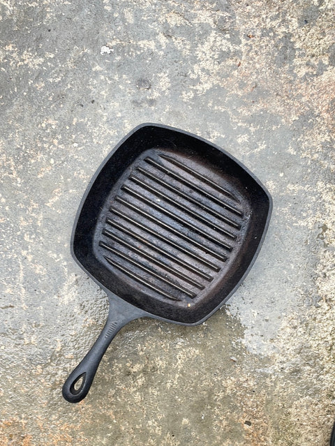 Castiron Skillet with Grill