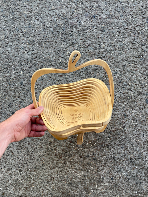 Cool Fruit Basket Shaped Like A Sliced Apple