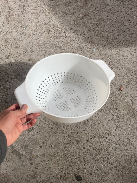 Large Colander