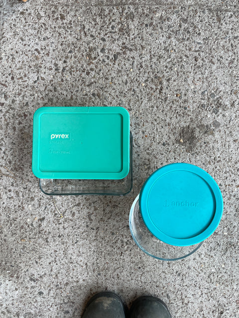 Pyrex Duo with Lids