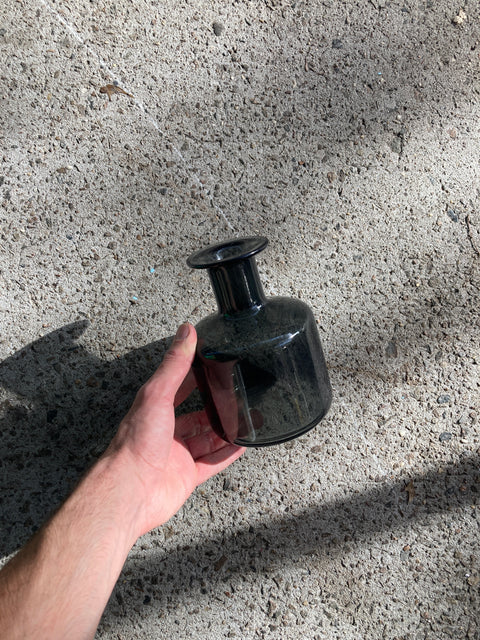 Pretty Pretty Black Glass Vase