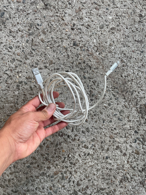 White Cloth Lightning Cable