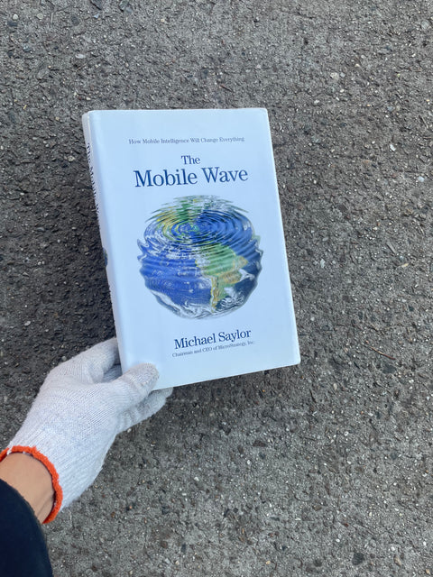 The Mobile Wave by Saylor