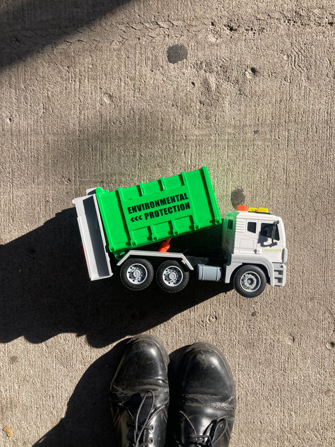 Recycling Truck Toy That Makes All Kind Of Sounds