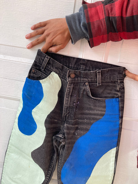 Levi’s Jeans 550 Student, W27 / L30 Hand Painted In The Front