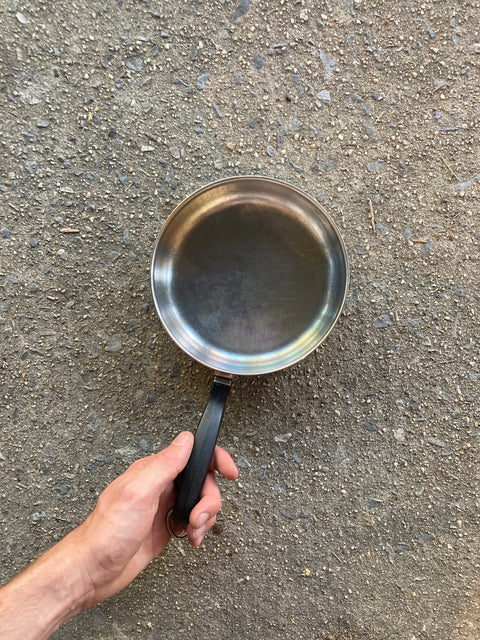 A 7 inches Lil Pan