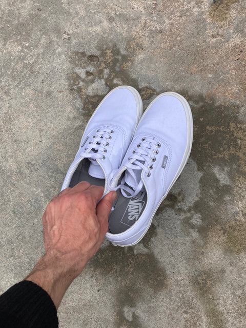 White Vans 7.5 US M / 9 US W