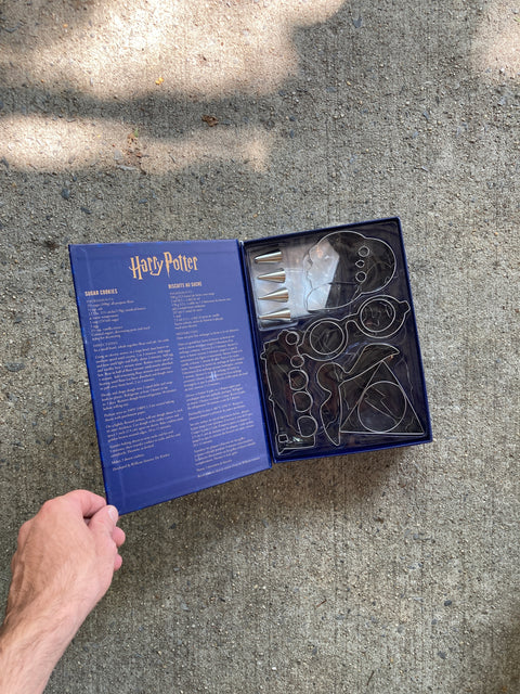 Brand New Harry Potter Cookie Baking Kit