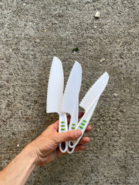 Serious Kitchen Plastic Knives