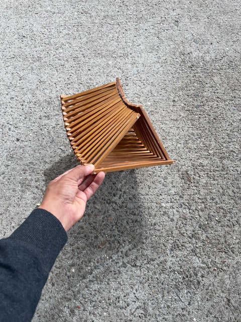 Pretty Vintage Collapsible Fruit Basket