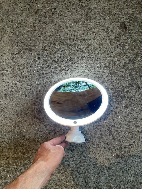 Beauty Mirror With Lamp