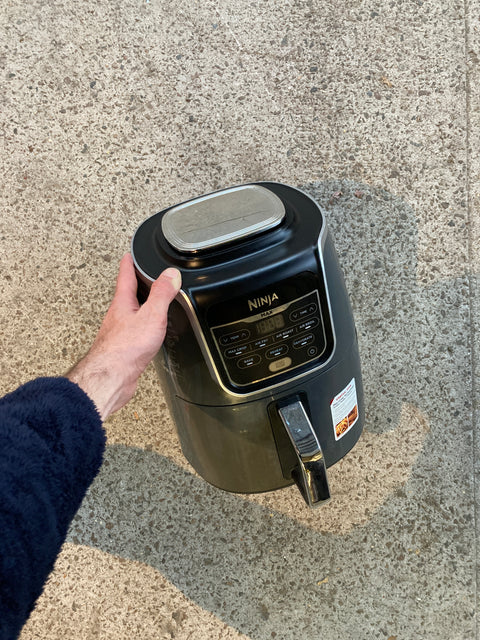 Like New Ninja Air Fryer Max XL