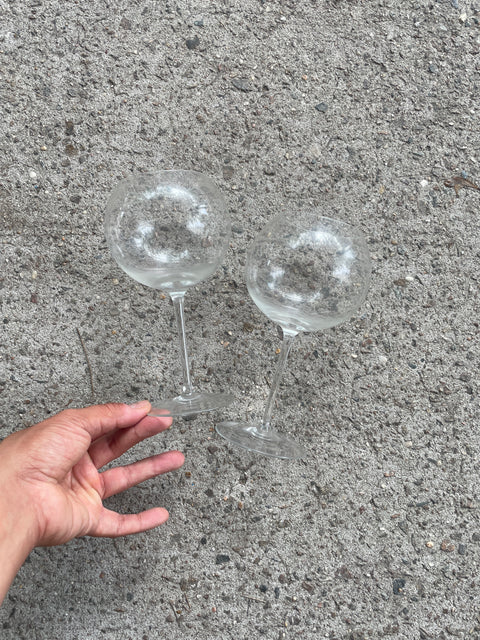 Thin-glass Burgundy Bowls