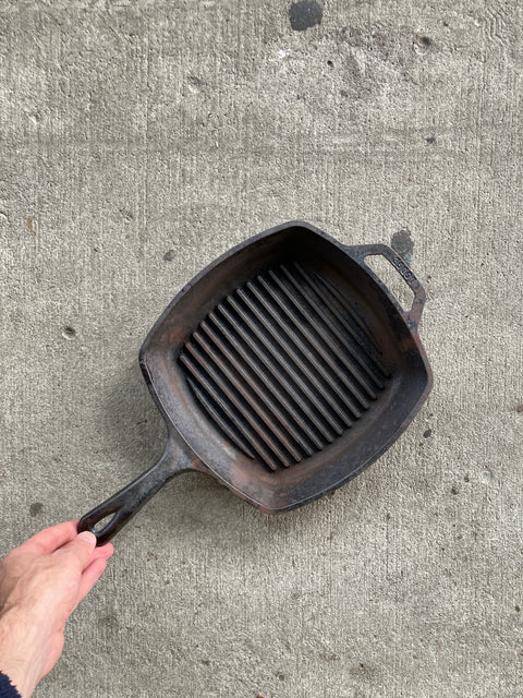 Lodge Cast Iron Griddle Pan