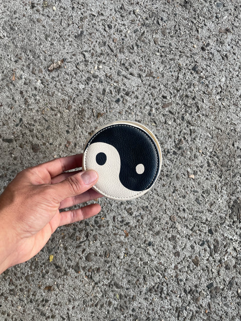 Yin and Yang Discrete Pill Organizer