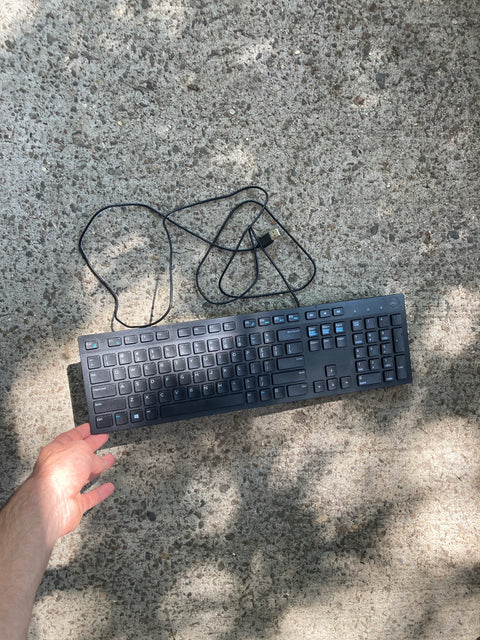 Nice Dell Wired USB Keyboard