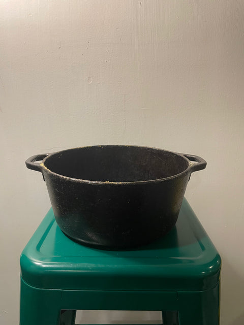 Lodge Cast Iron Dutch Oven (bottom only)