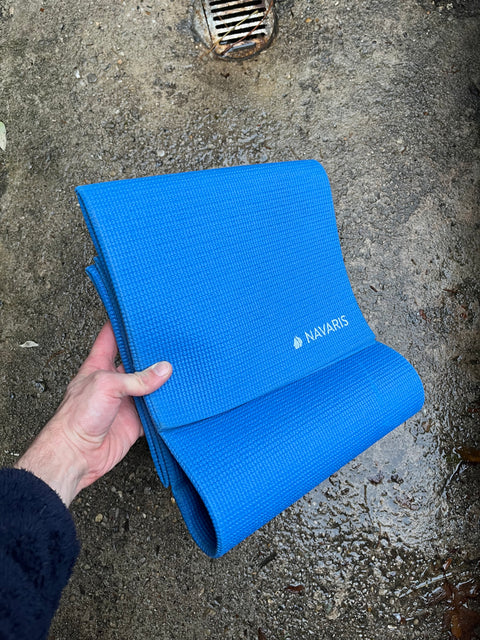 Navaris Foldable Yoga Mat for Travel