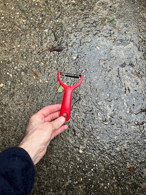 Very Red Y-Shaped Peeler