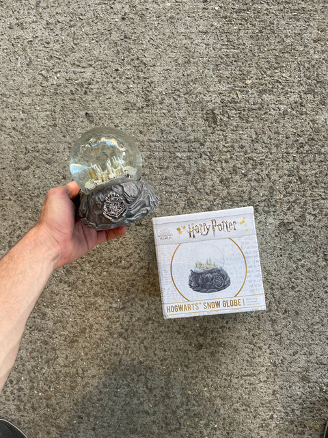 Harry Potter Hogwarts Snow Globe