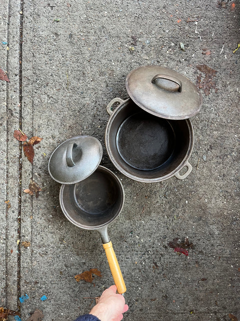 Cast Iron 4.5Qt Dutch Oven and 2Qt Sauce Pan Set