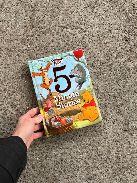 Big Winnie the Pooh 5-Minute Stories Book