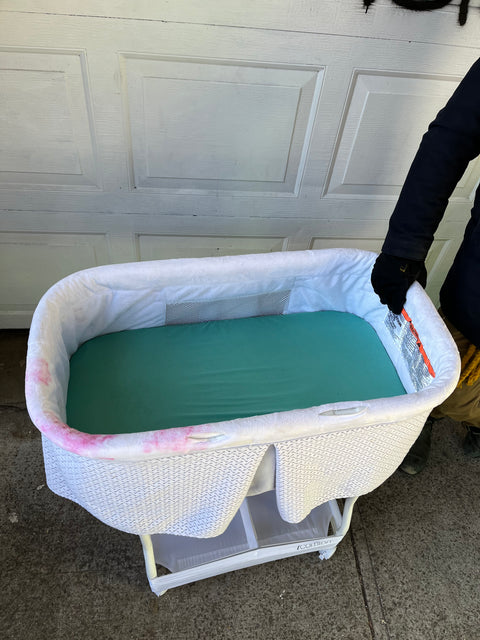 iComfort Bassinet With Red Stain In Great Condition Otherwise