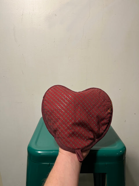 Heart shaped oven mitt