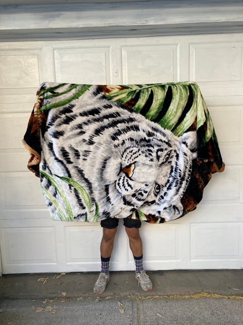 Super Soft Queen Size Tiger Blanket