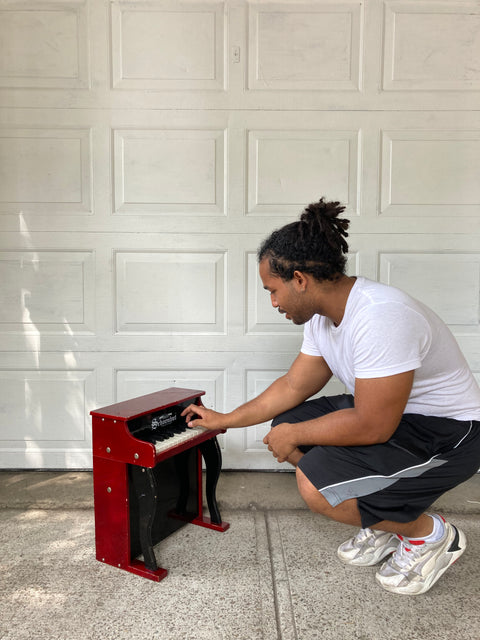 Schoenhut Elite Spinet Toy Piano