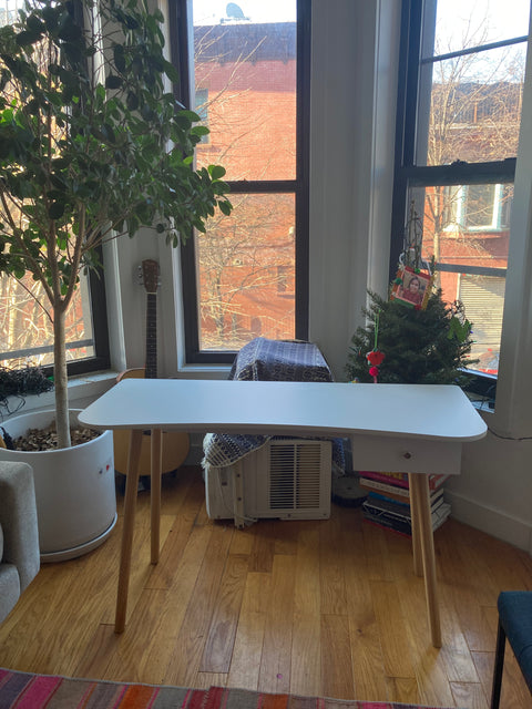 Scandinavian Looking Desk