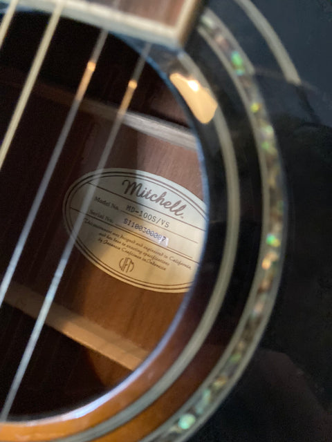 Mitchell MD100 Acoustic Guitar