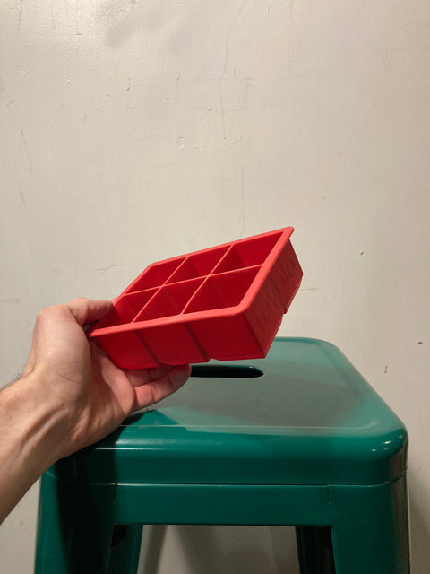 Large Ice Cube Maker